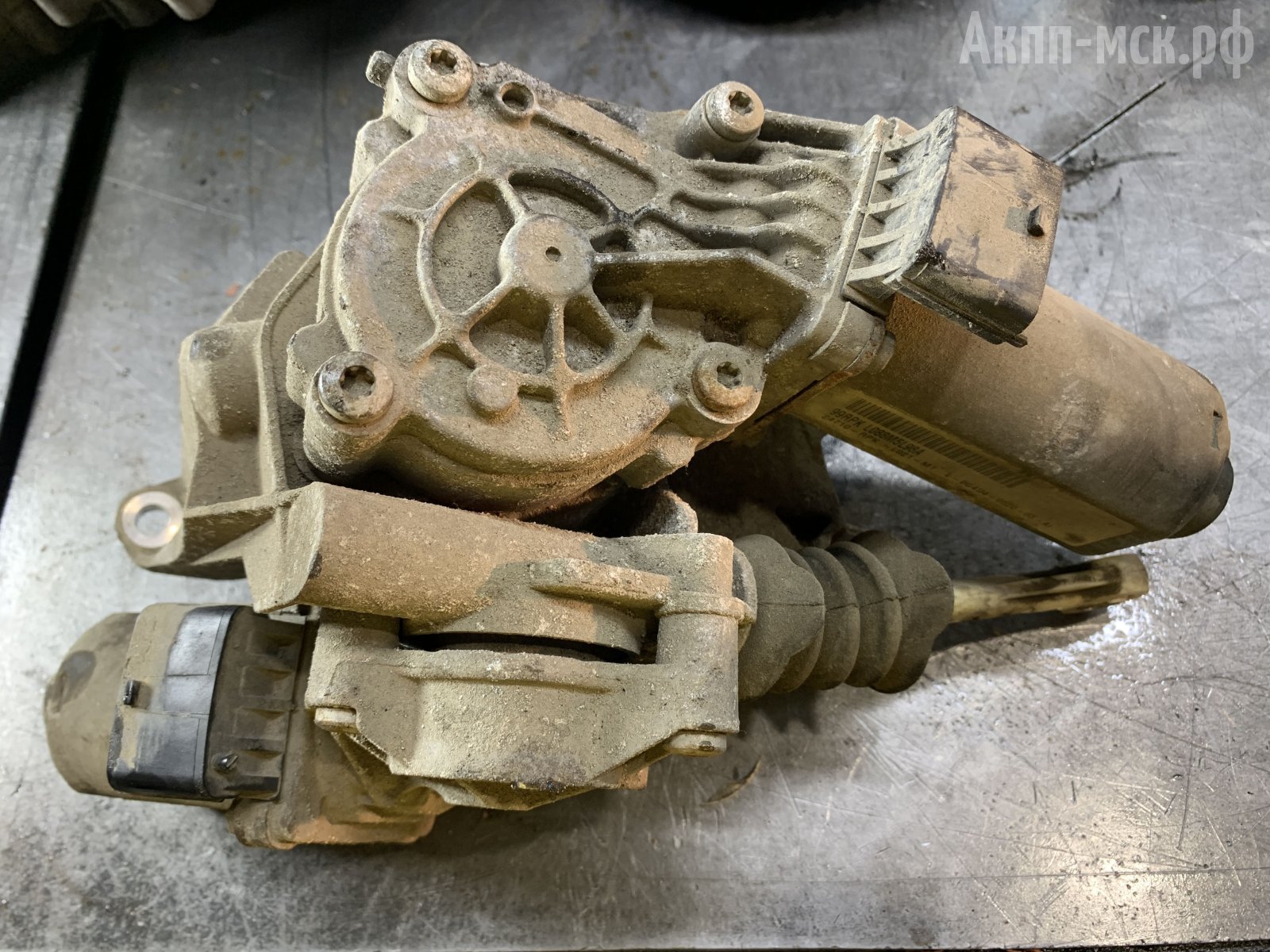 Робот-PJD4-Honda-Civic-5d-актуатор