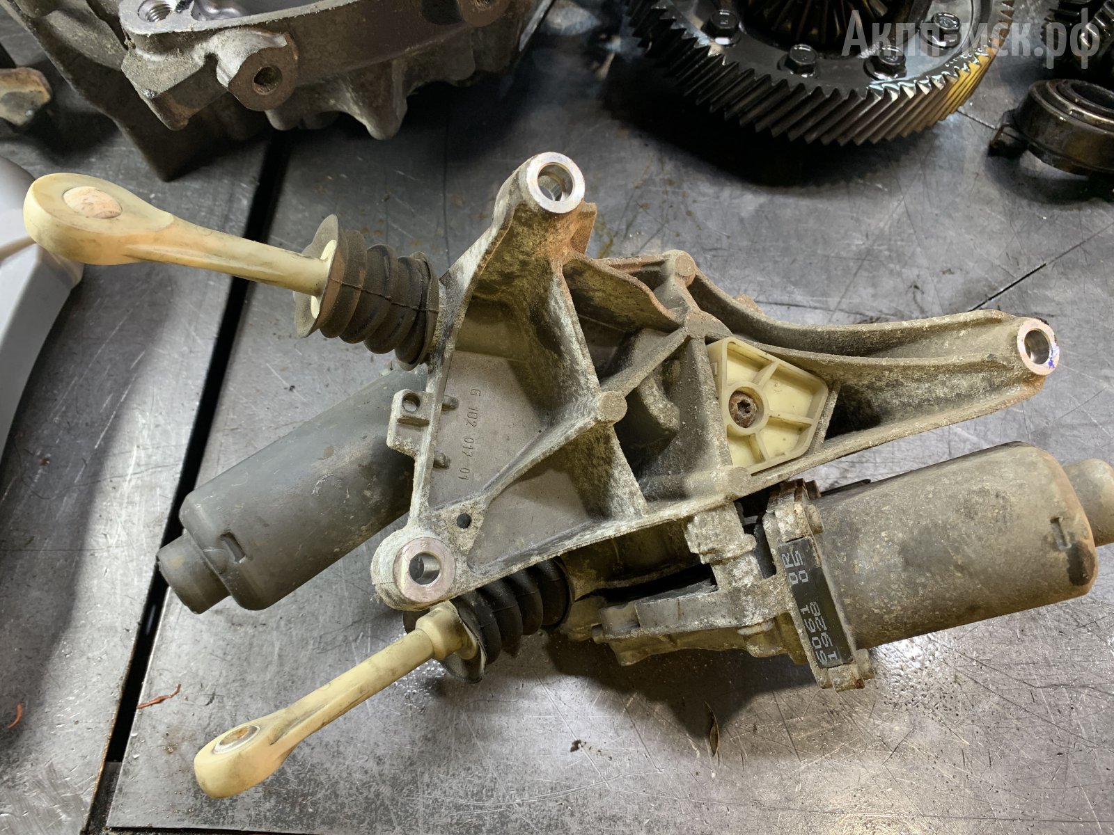 Робот-PJD4-Honda-Civic-5d-актуатор2