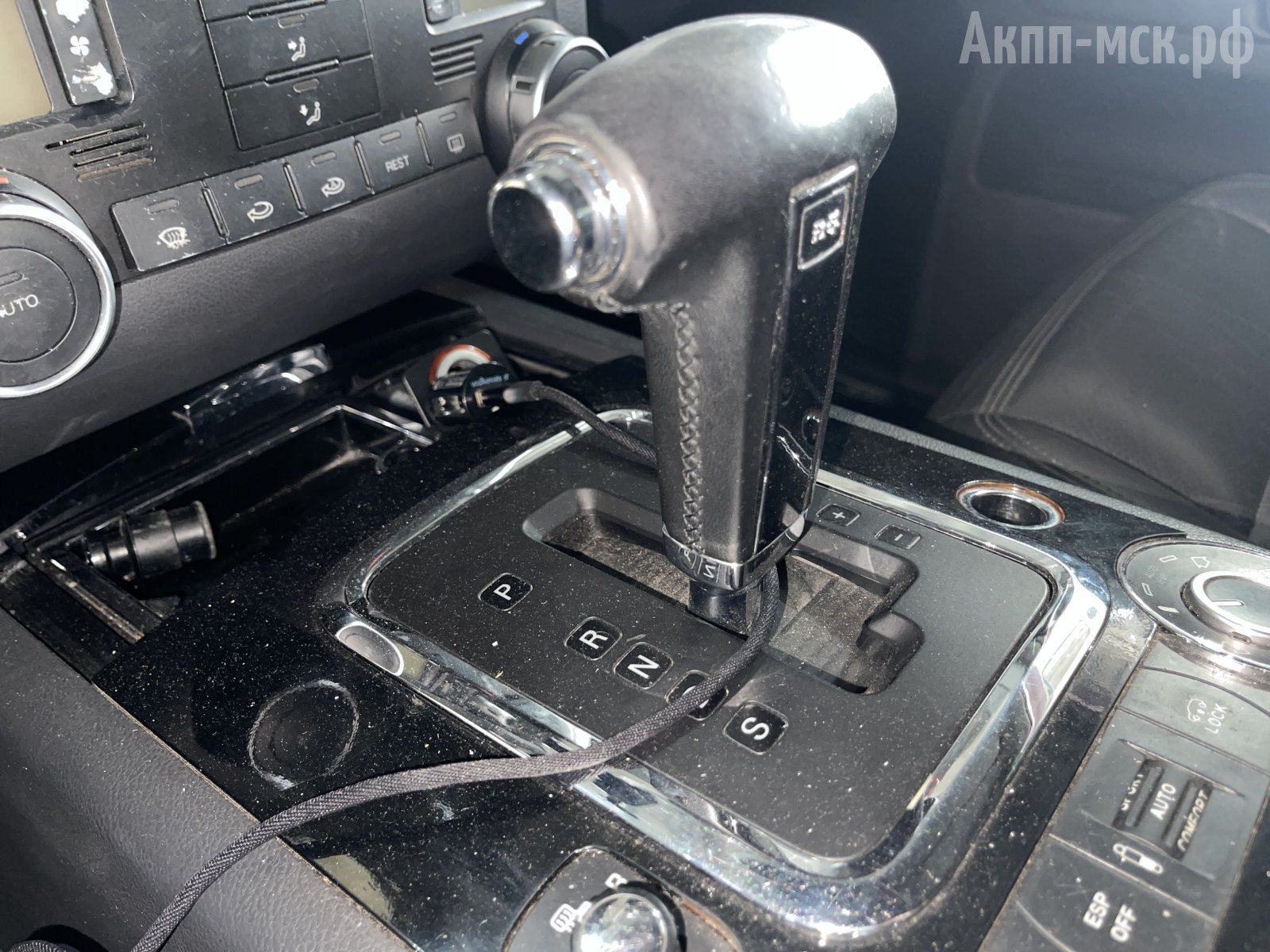 09D-VW-Touareg-селектор