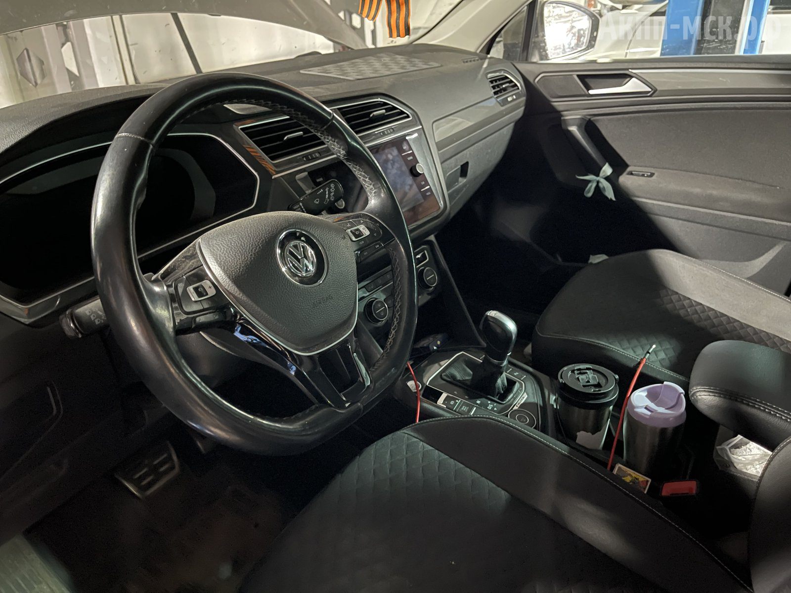 0D9-VW-Tiguan-салон