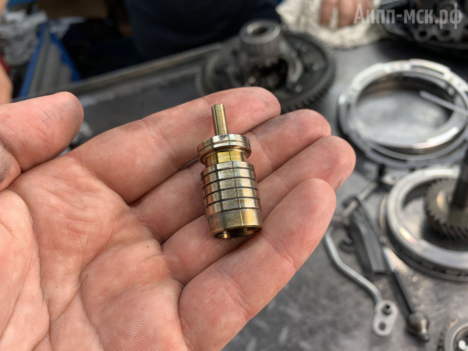 JF015E-Renault-Kaptur-клапан-в-руке