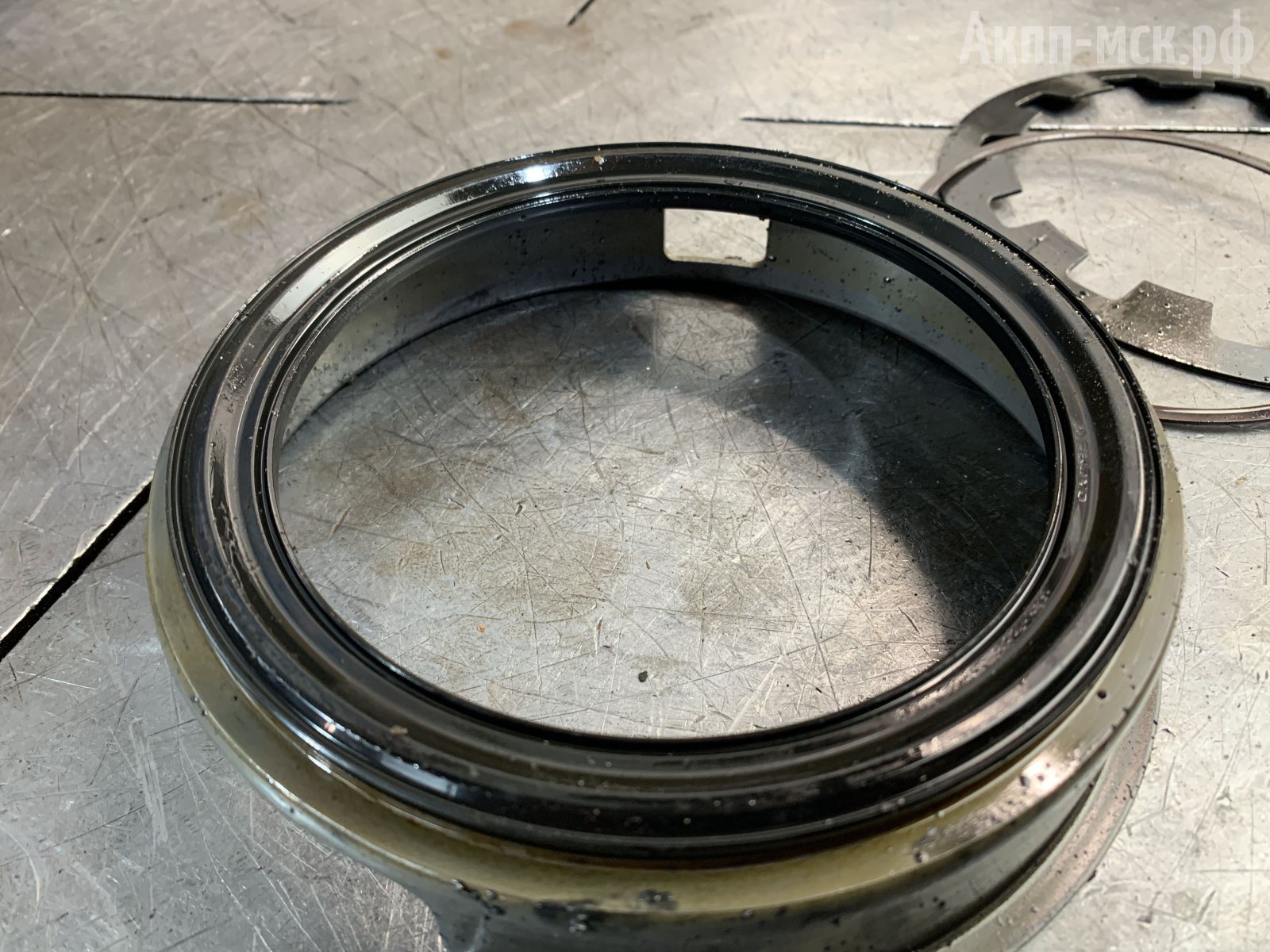 U660E-Lexus-ES350-поршень