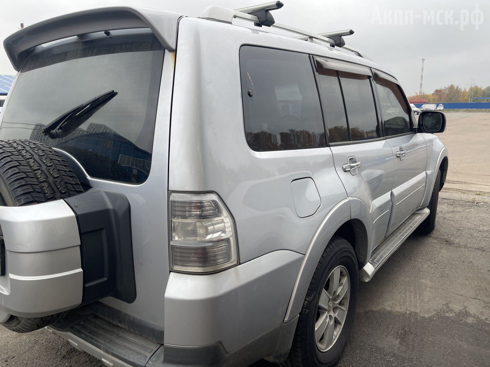 V4A51-Mitsubishi-Pajero-кузов