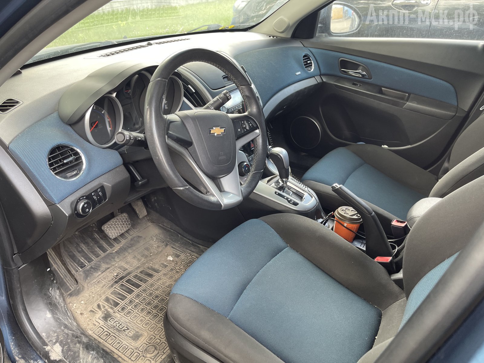 6T30-Chevrolet-Cruze-салон