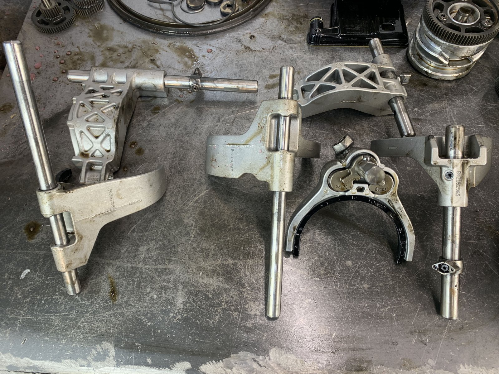 7DCT400-Jetour-T2-вилки