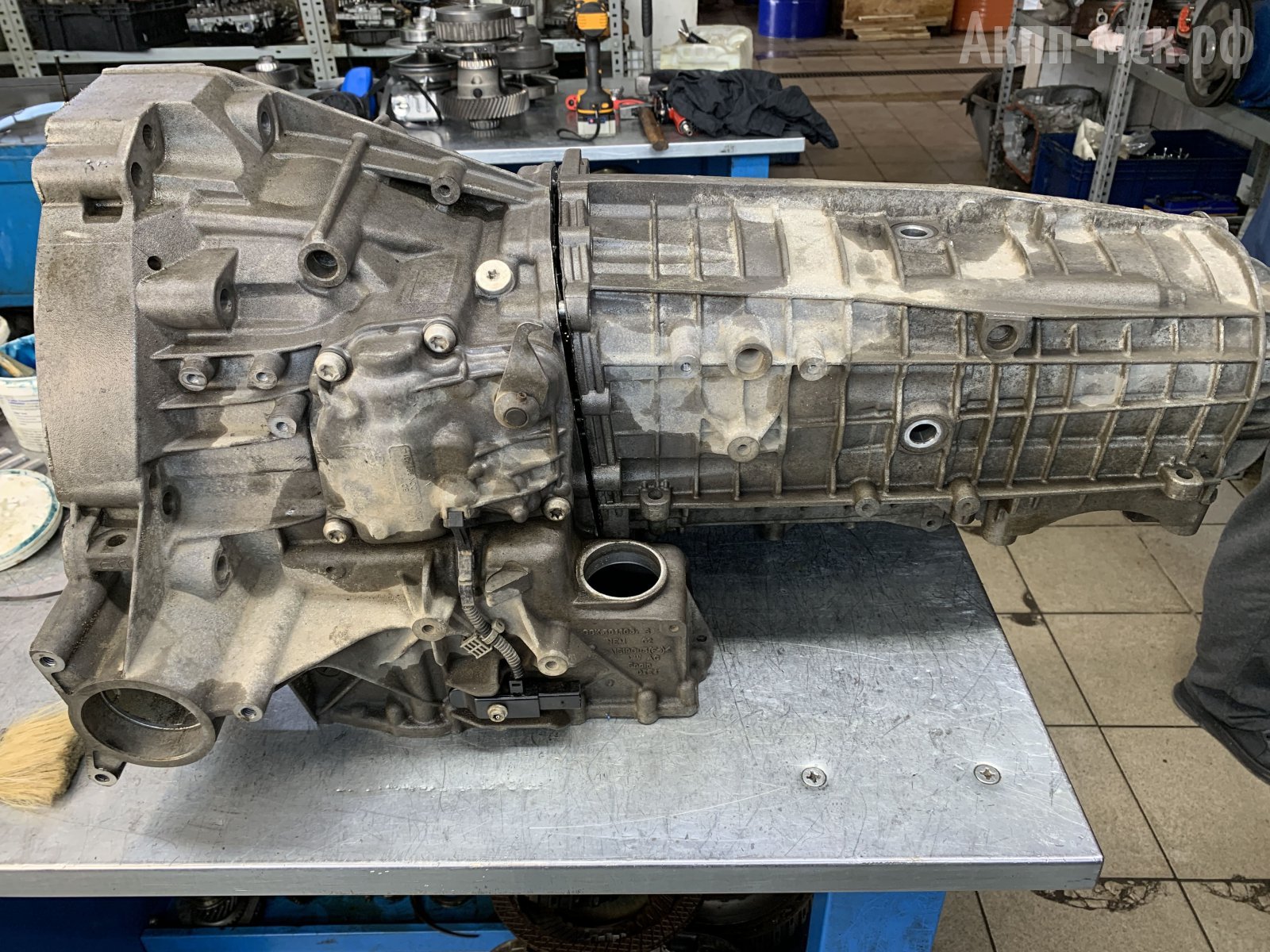 DL382-0CJ-0CL-Audi-Q5корпус-весь