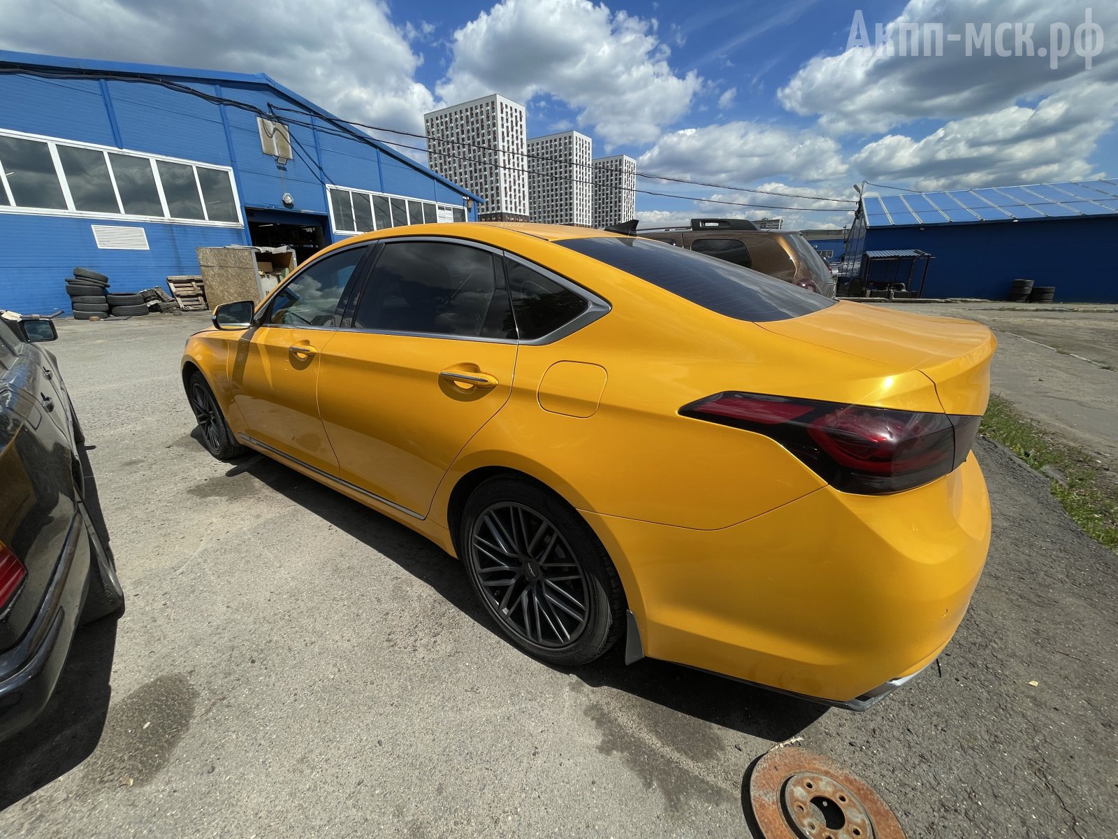 Genesis-G80-A8LR1-кузов-зад-бок