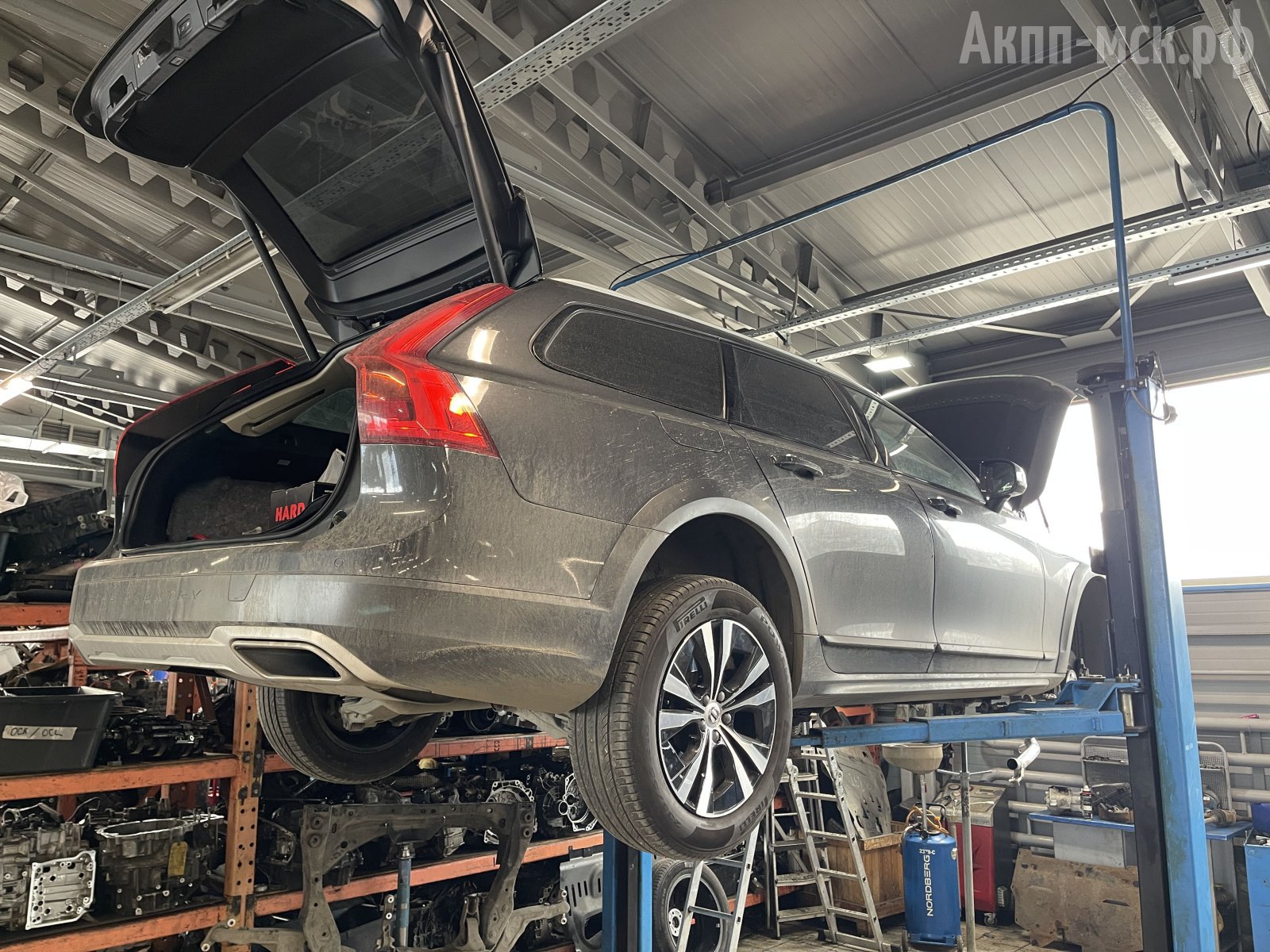 TG-81SC-Volvo-V90-кузов-зад