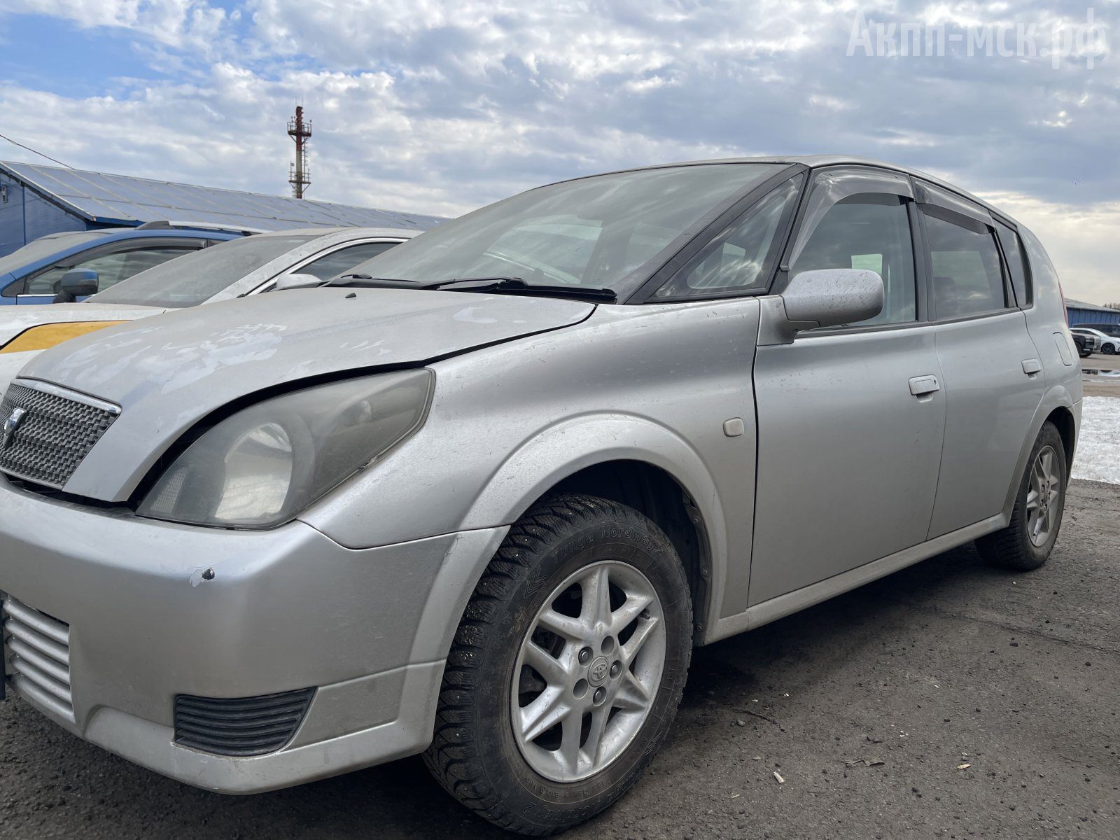 U341F-Toyota-Opa-кузов