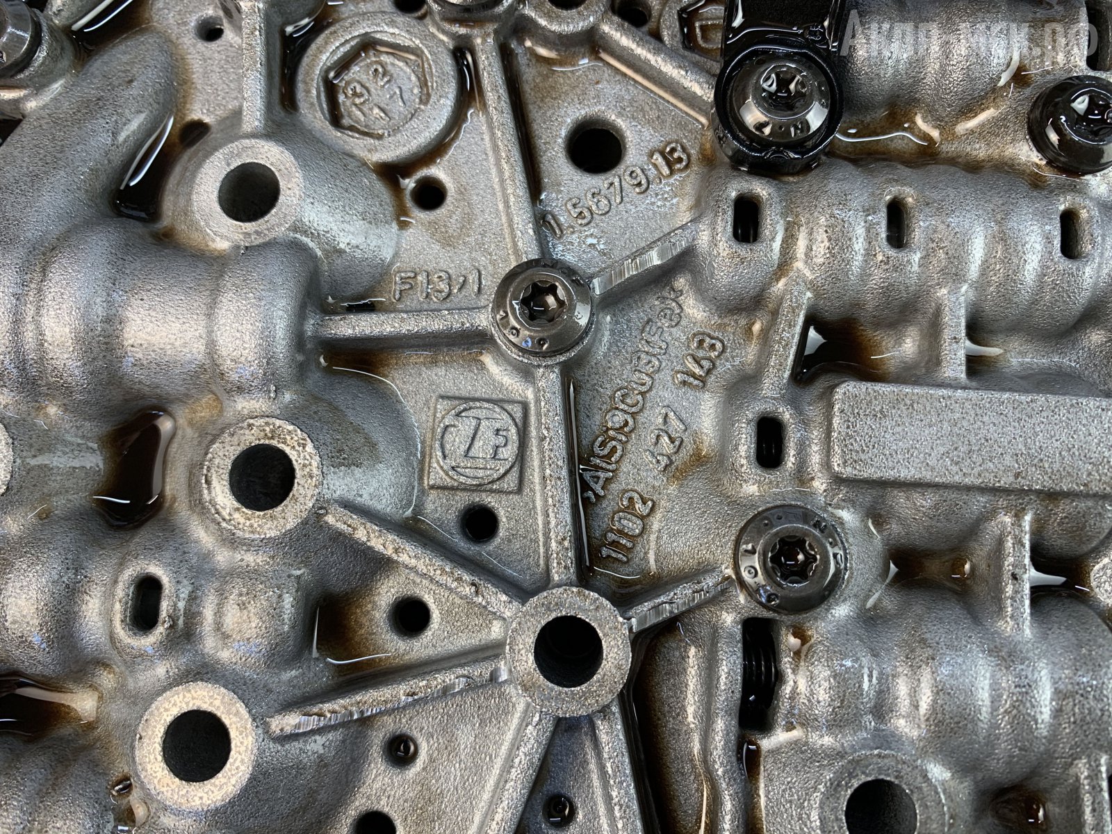 ZF-8HP95-BMW-760-плита-zf