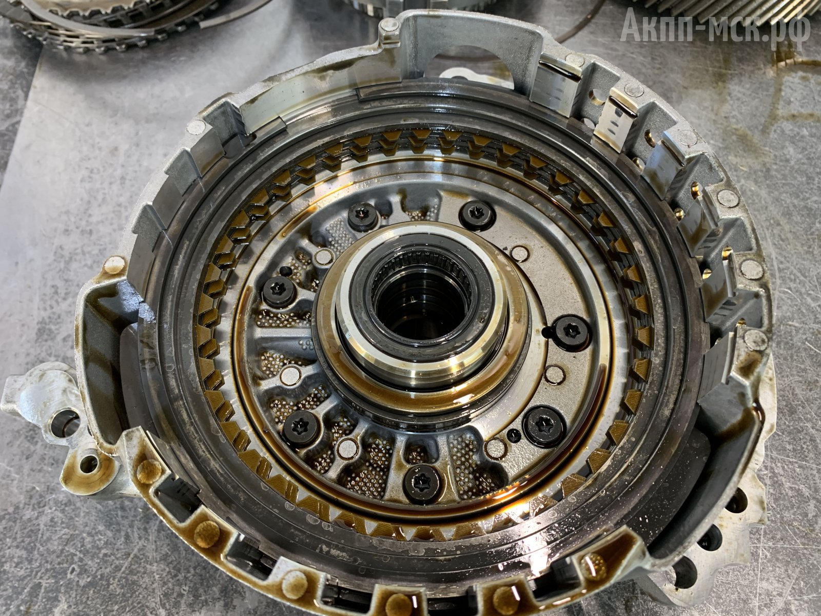 u760e-toyota-camry-70-насос