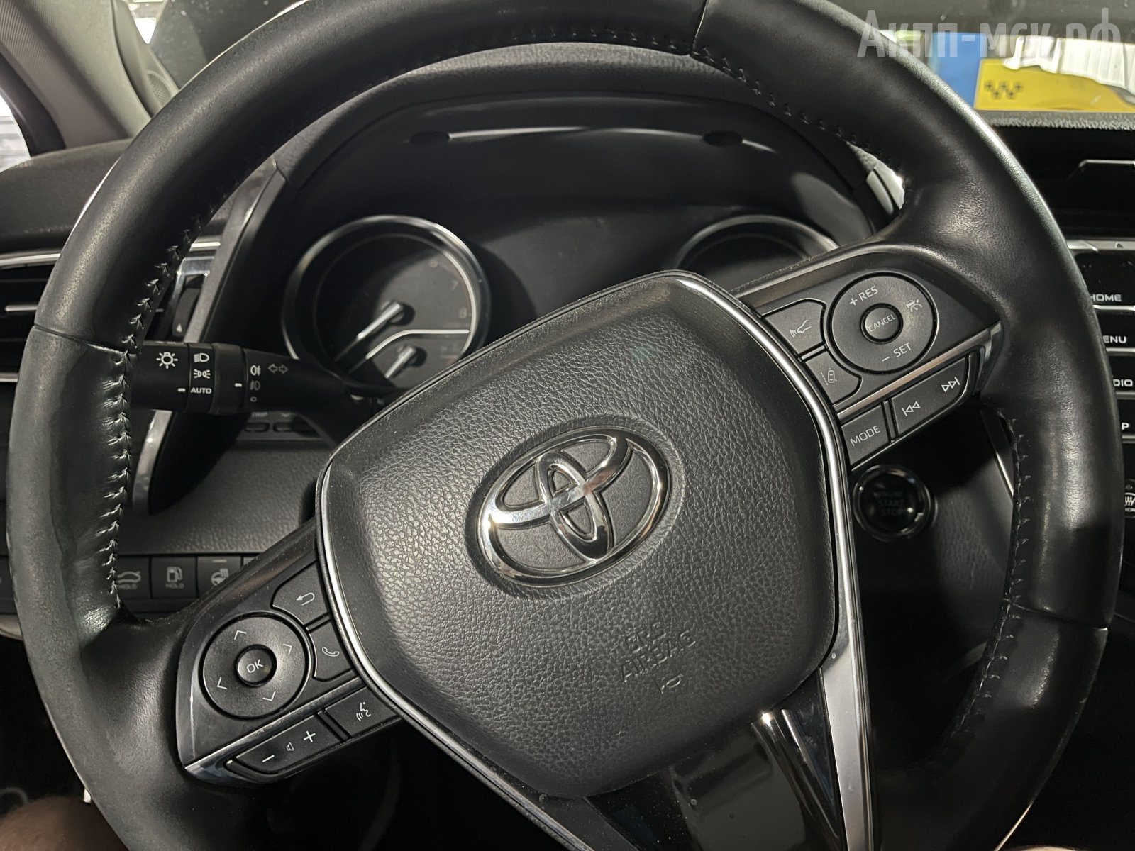 u760e-toyota-camry-70-руль