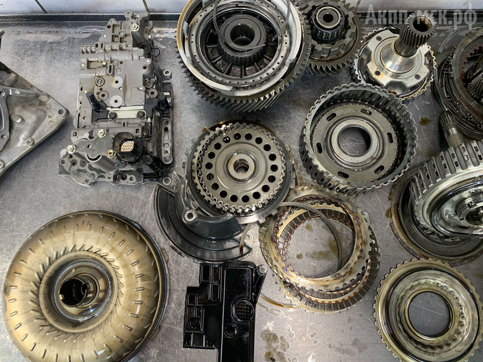 u760e-toyota-camry-70-стол